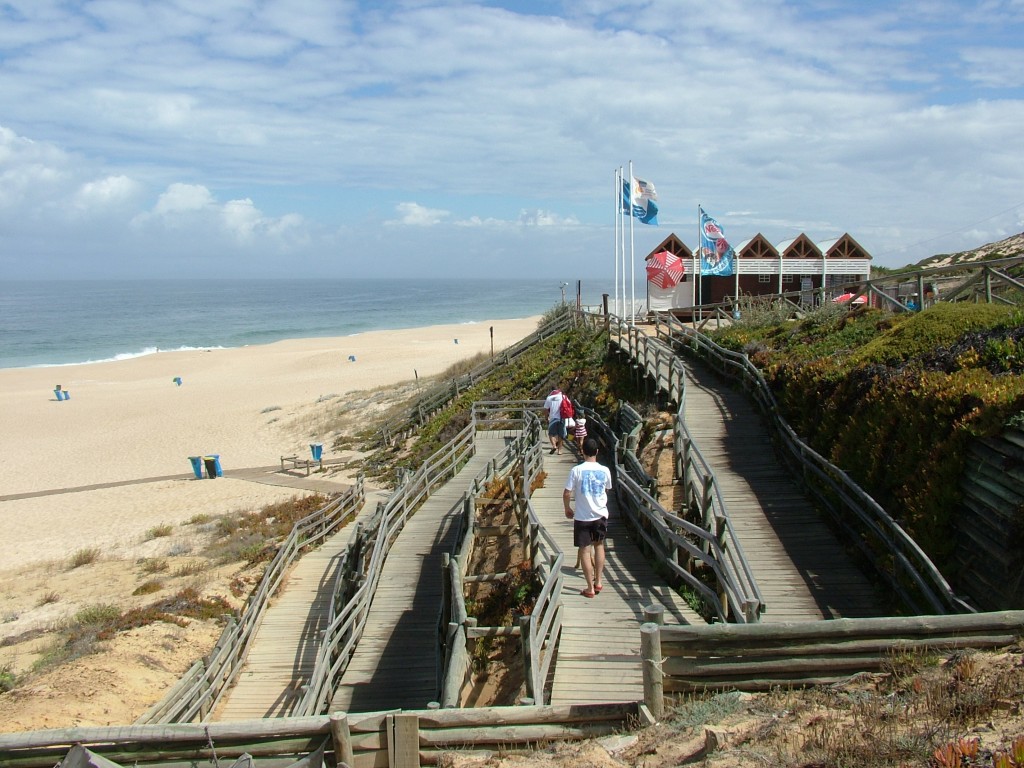 praia da Fonte do Cortiço, também conhecida por Areias Brancas