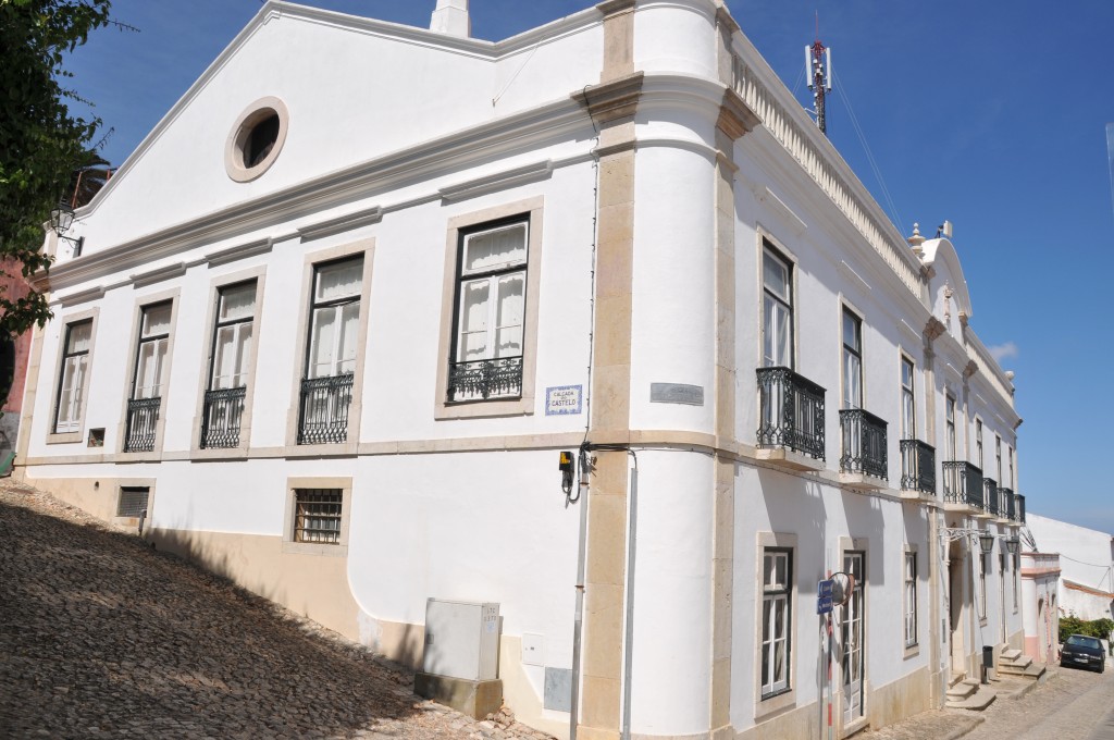  Palácio e Tapada dos Condes de Avillez - Santiago do Cacém